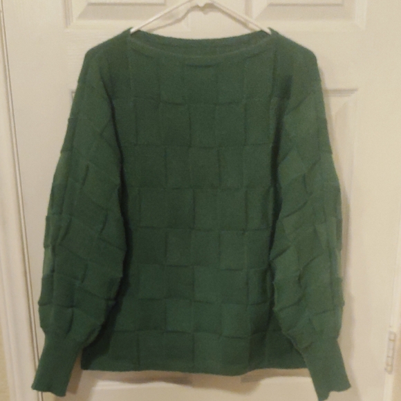 Source Unknown Sweaters - Dolman Sleeve Green Checker Pattern Sweater, Cozy & Warm!
